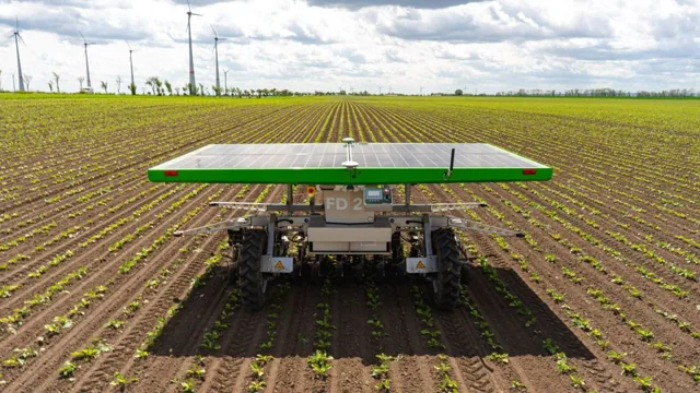 FarmDroid FD20 · Official photograph