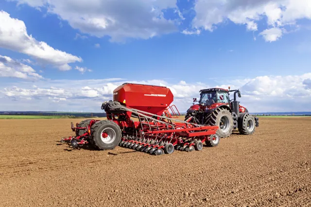 HORSCH Avatar SD 系列机具田间照片。