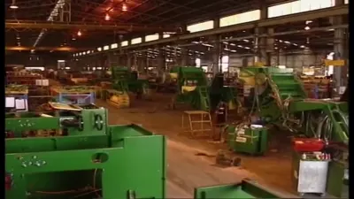 收获机械装配车间与工厂外景